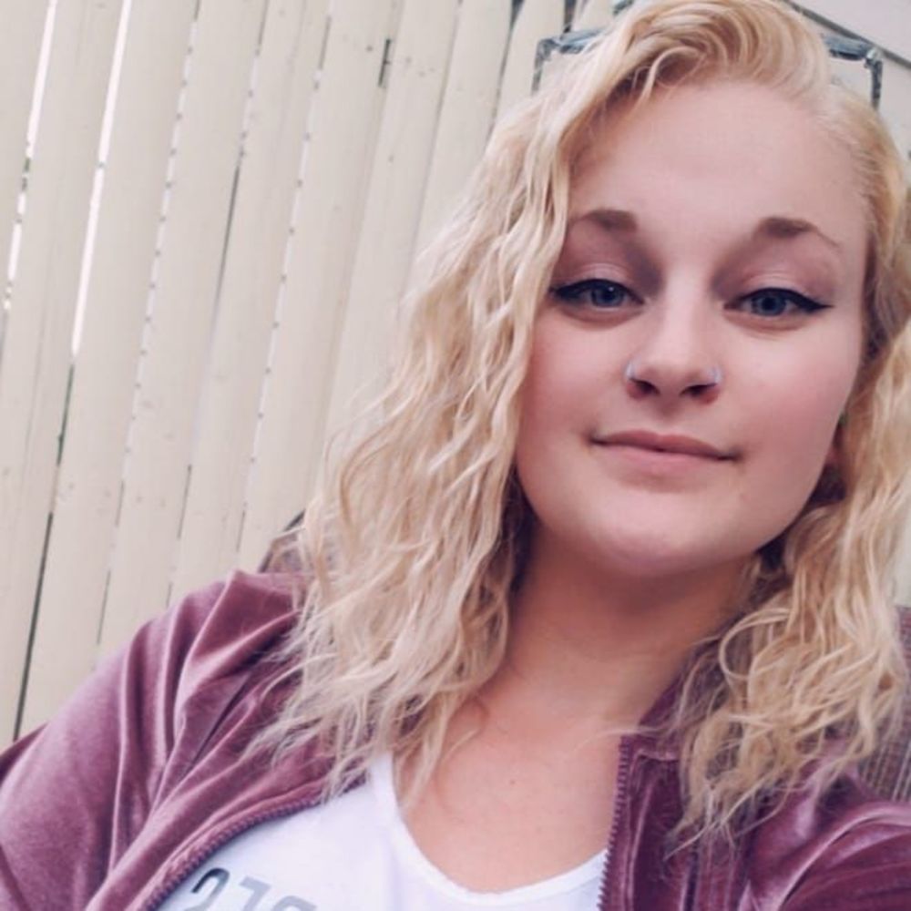 Meet your Posher, Lauren